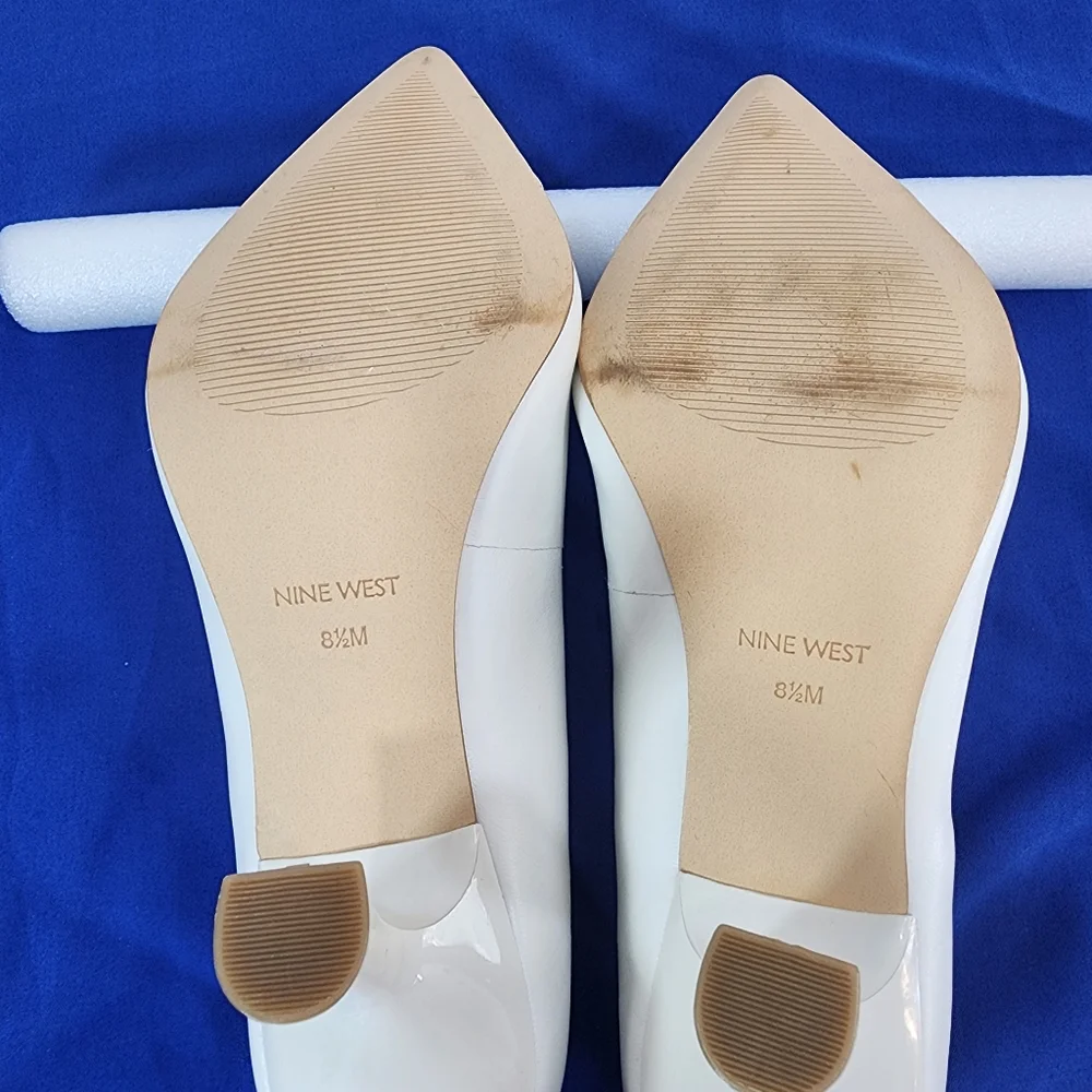 Nine West Pointy Cap Toe Pump color bone size 8.5M